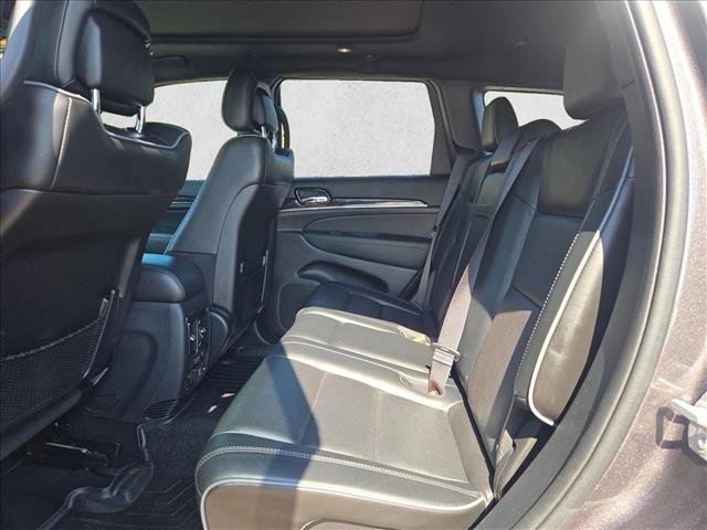 Used 2020 Jeep Grand Cherokee Overland AWD/4WD image 17