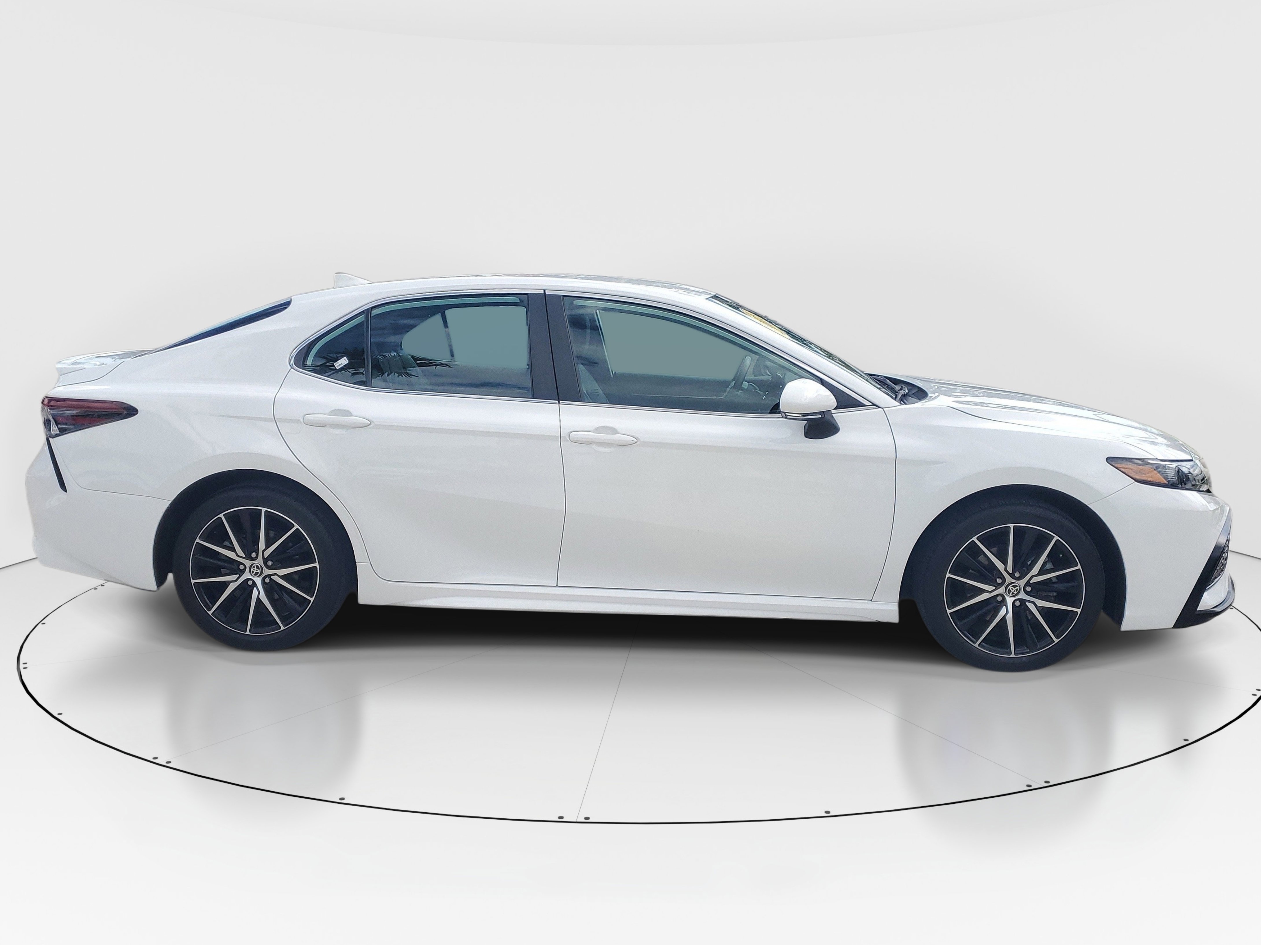 Certified 2023 Toyota Camry SE FWD image 2