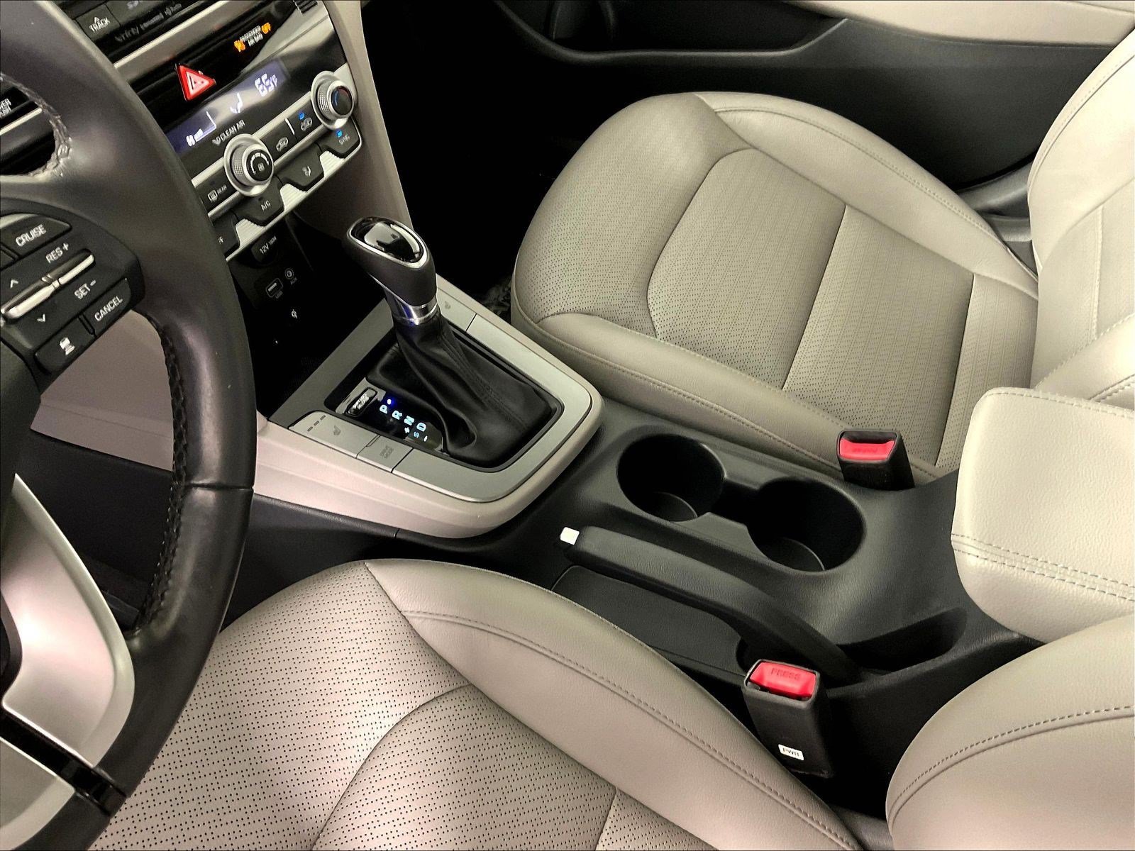 Used 2019 Hyundai Elantra Limited w/ Ultimate Package 02 FWD image 18