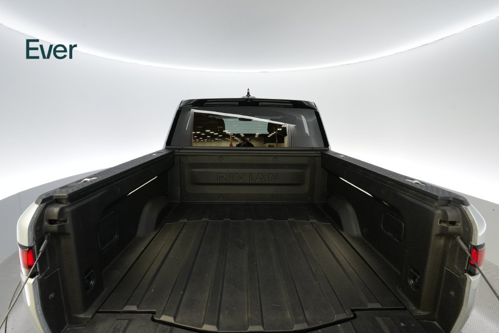 Used 2024 Rivian R1T Adventure Dual AWD/4WD image 8