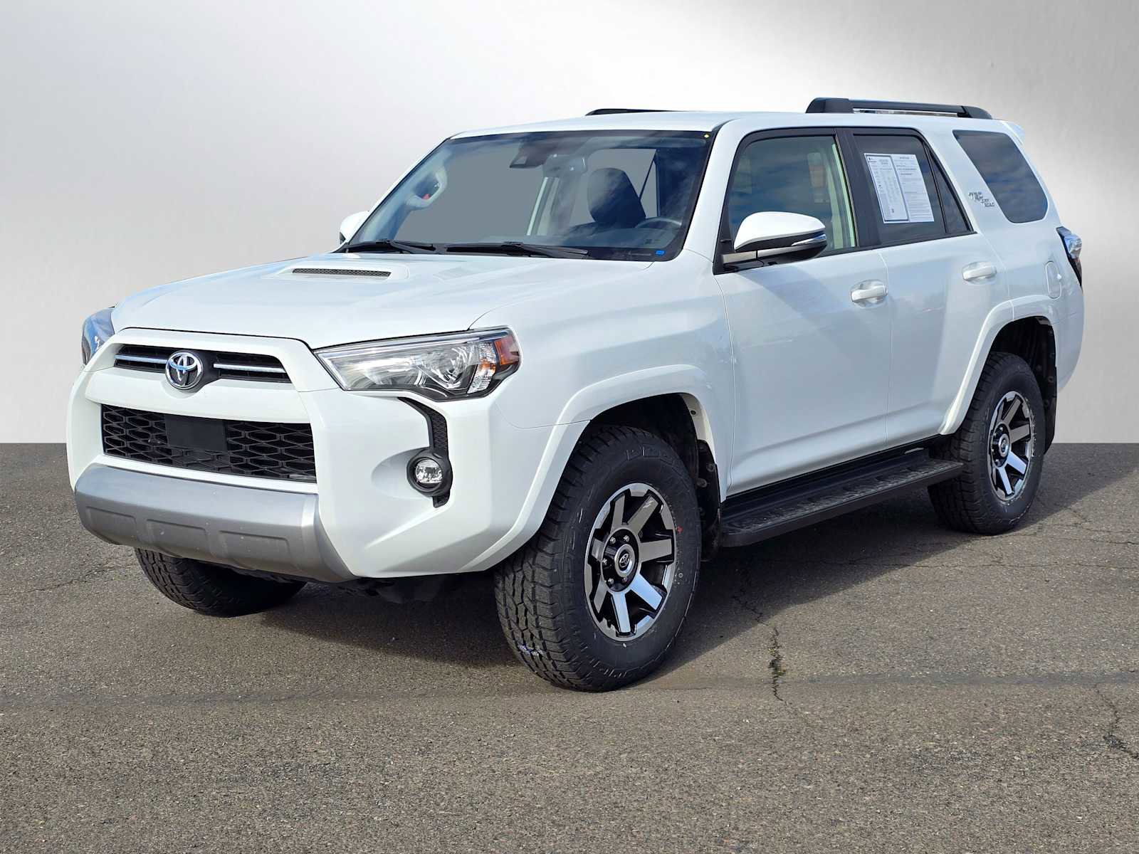 Certified 2024 Toyota 4Runner TRD Off-Road Premium image 9