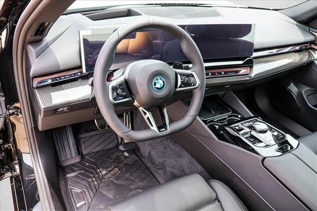 New 2027 BMW 550e xDrive AWD/4WD image 10
