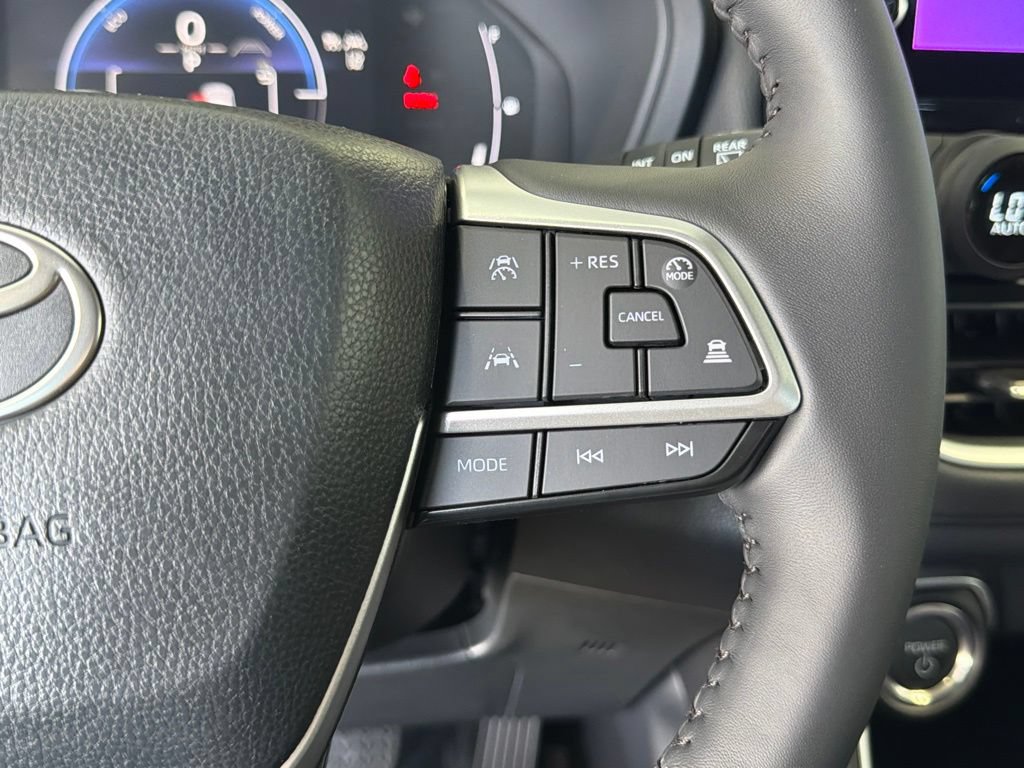 New 2026 Toyota Grand Highlander XLE FWD image 22