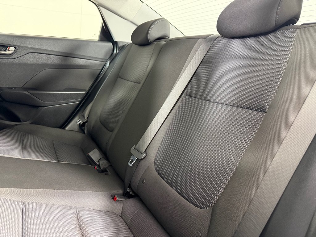 Used 2021 Hyundai Accent SE FWD image 17