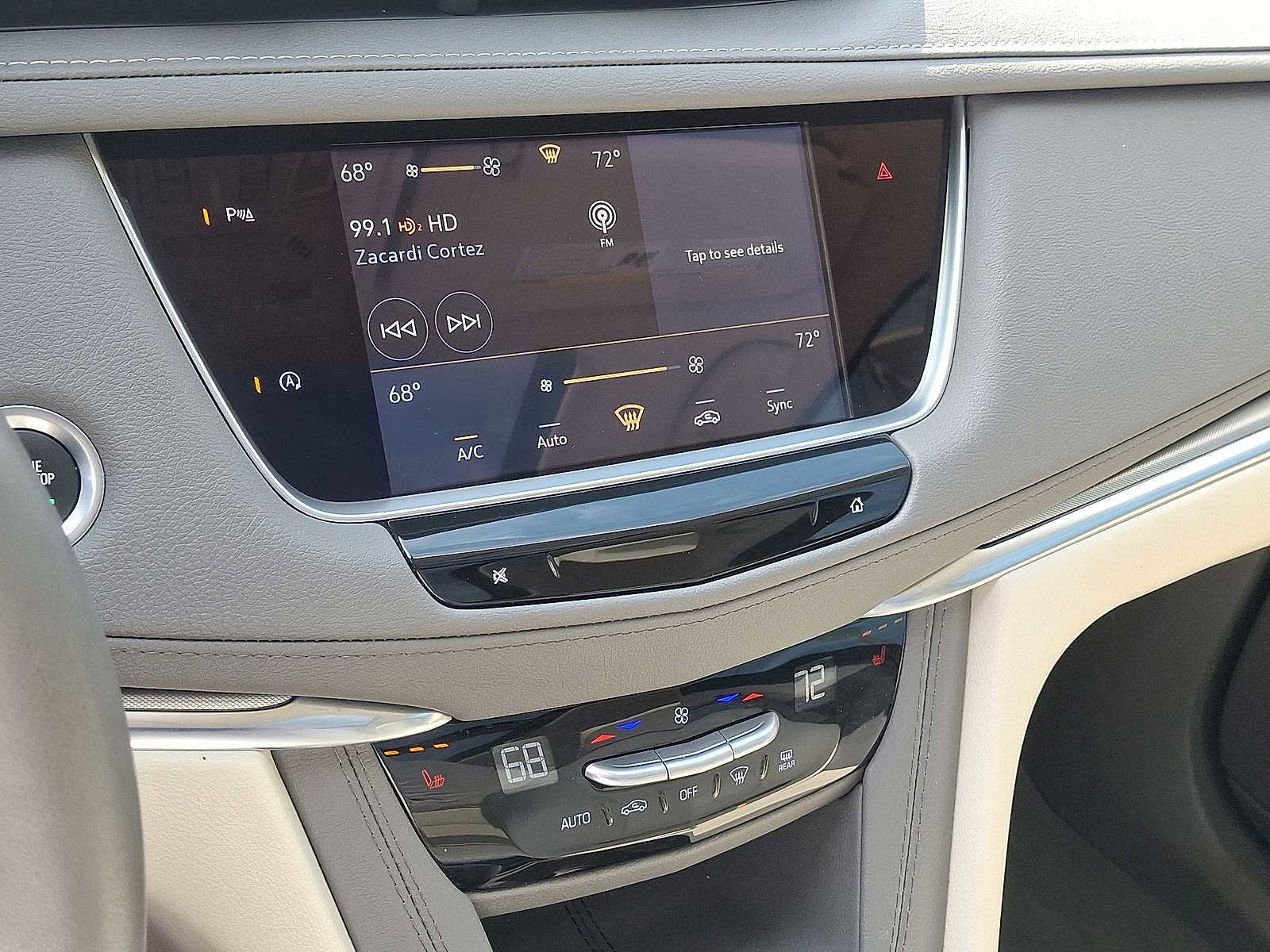 Used 2024 Cadillac XT5 Premium Luxury image 14