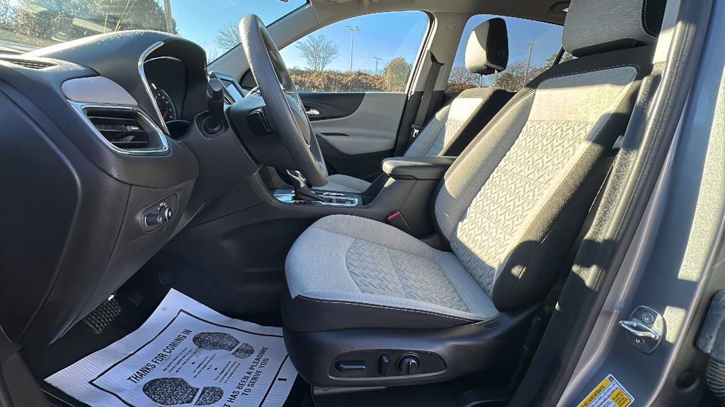 Used 2023 Chevrolet Equinox LS w/ LS Convenience Package image 10
