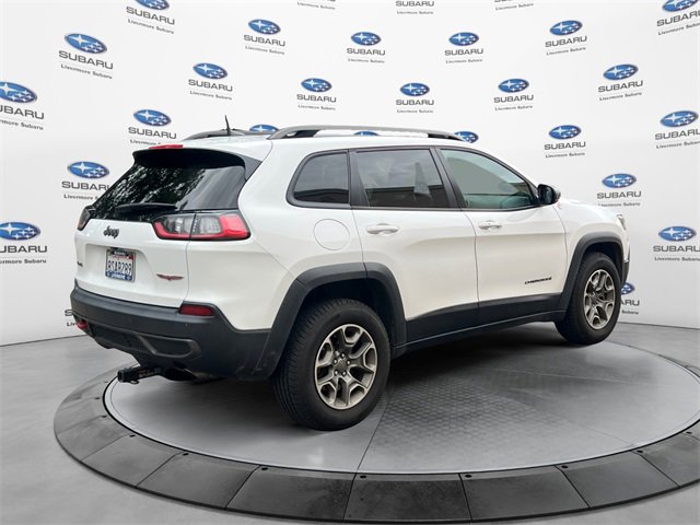 Used 2020 Jeep Cherokee Trailhawk image 4
