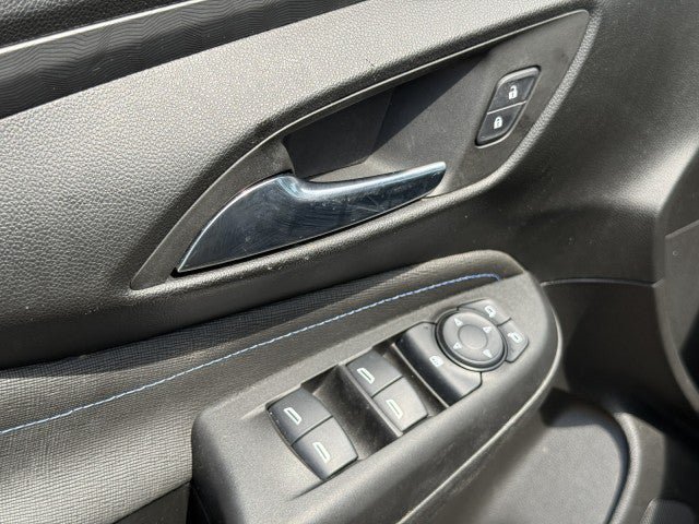 Used 2024 Buick Envista Sport Touring w/ Convenience I Package FWD image 18