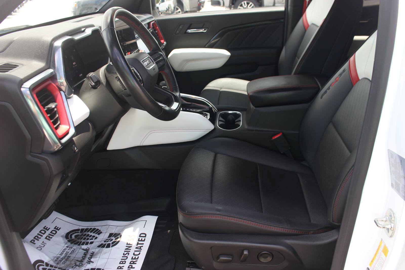 Used 2024 GMC Canyon AT4X AWD/4WD image 19