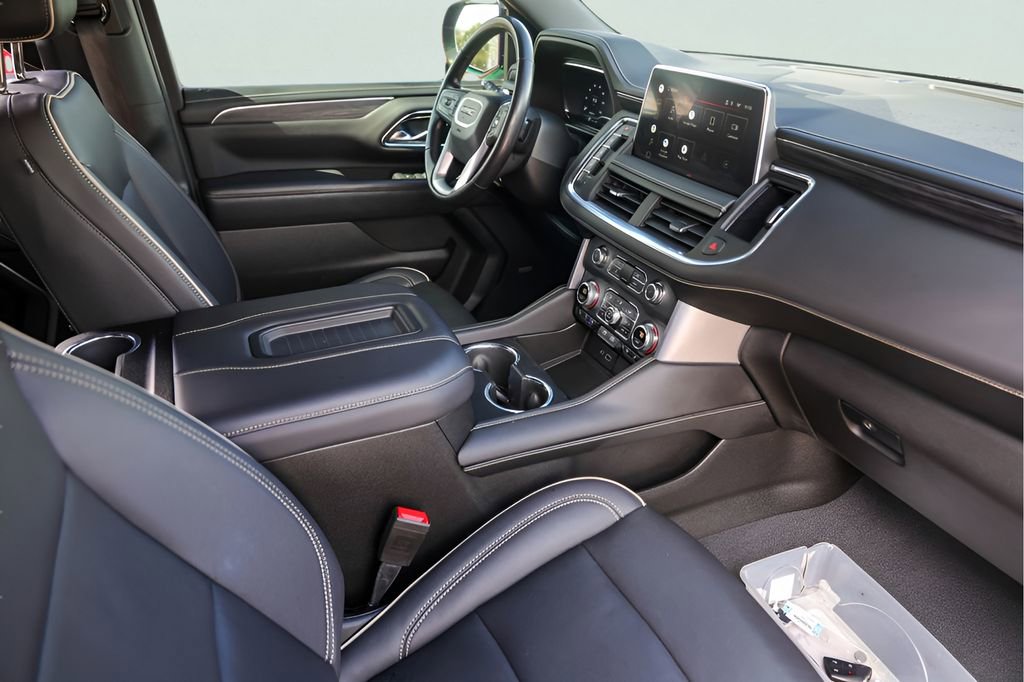 Used 2022 GMC Yukon SLT w/ SLT Premium Package AWD/4WD image 35