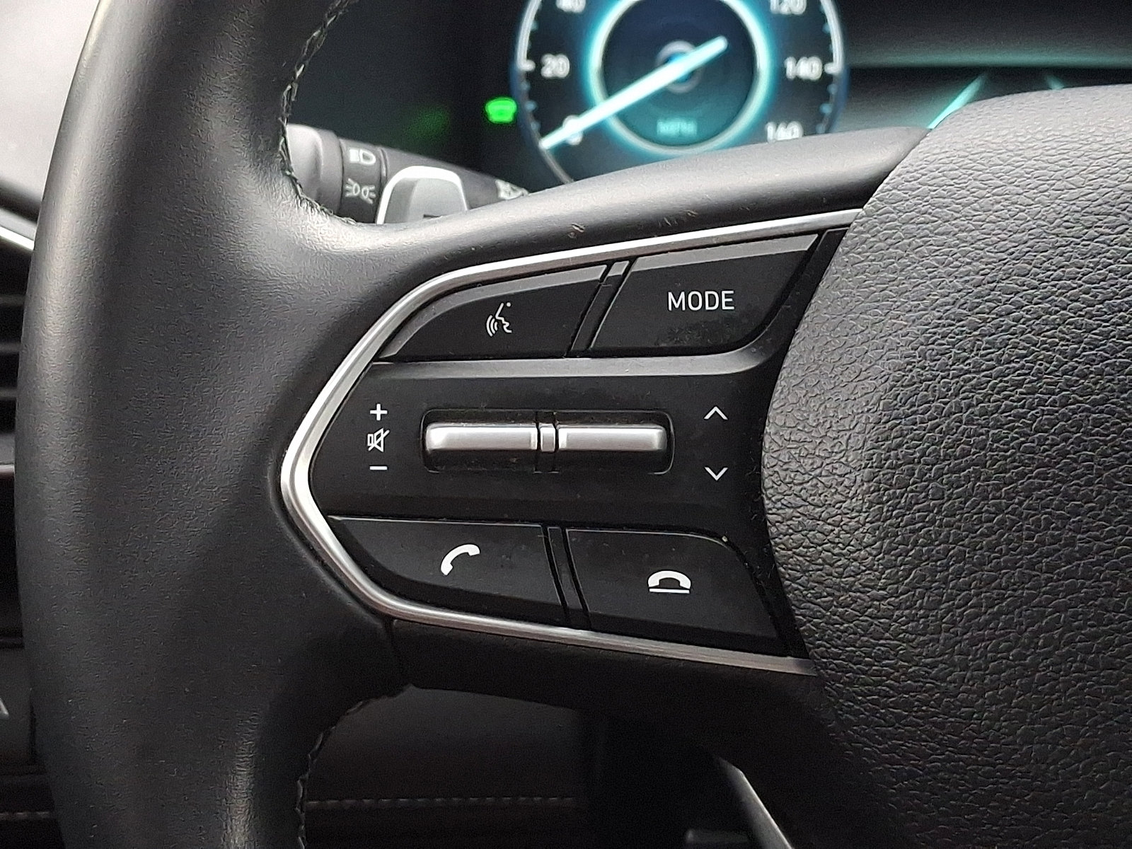 Used 2023 Hyundai Santa Fe SEL Premium w/ Cargo Package AWD/4WD image 22