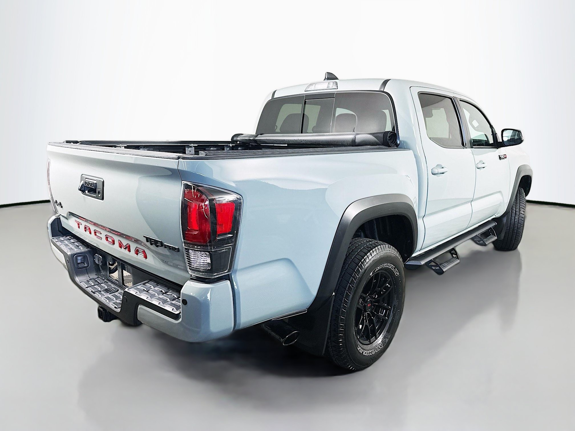 Used 2021 Toyota Tacoma TRD Pro AWD/4WD image 7