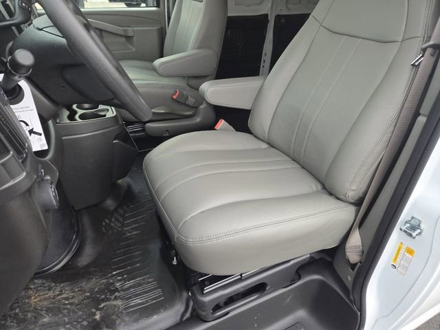 New 2026 Chevrolet Express 3500 Extended w/ Driver Convenience Package image 25