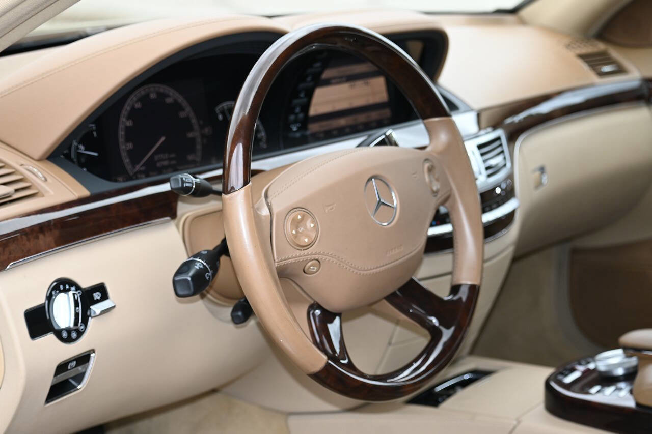 Used 2007 Mercedes-Benz S 550 image 11