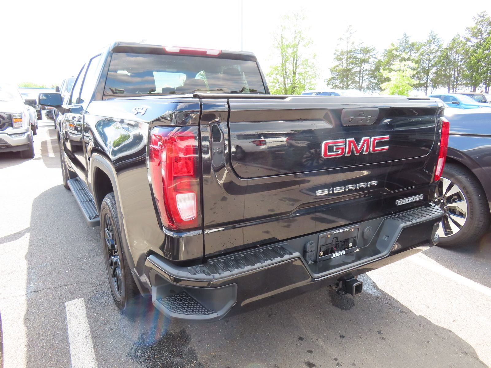 Used 2022 GMC Sierra 1500 Elevation AWD/4WD image 7