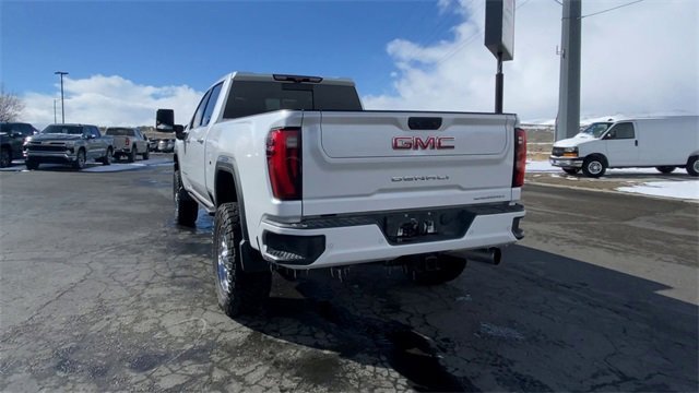 Used 2024 GMC Sierra 2500 Denali w/ Denali Reserve Package image 7