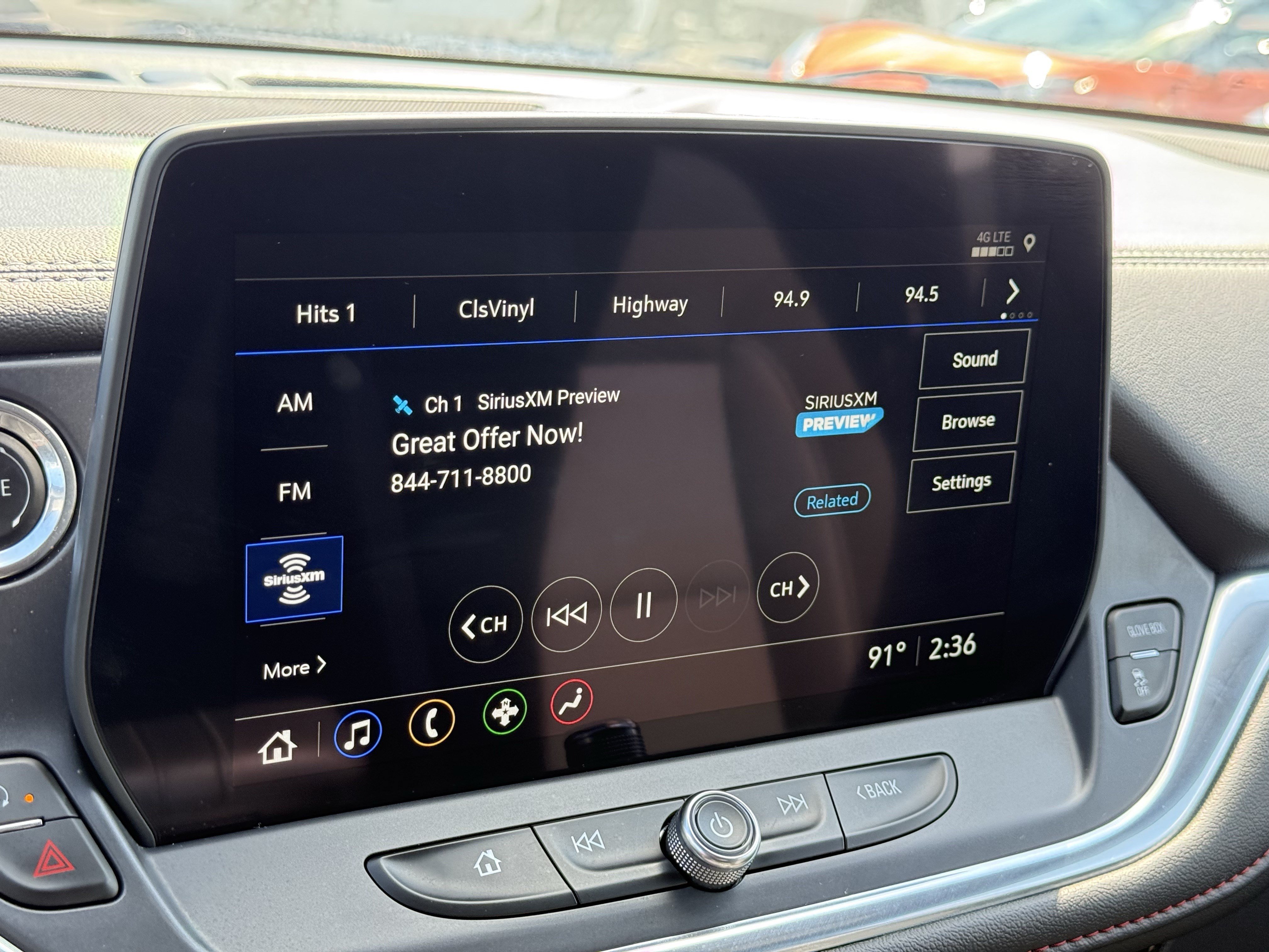 Used 2025 Chevrolet Blazer LT FWD image 22