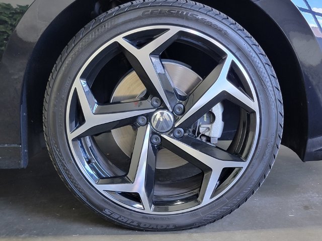 Used 2020 Volkswagen Passat 2.0T R-Line FWD image 9