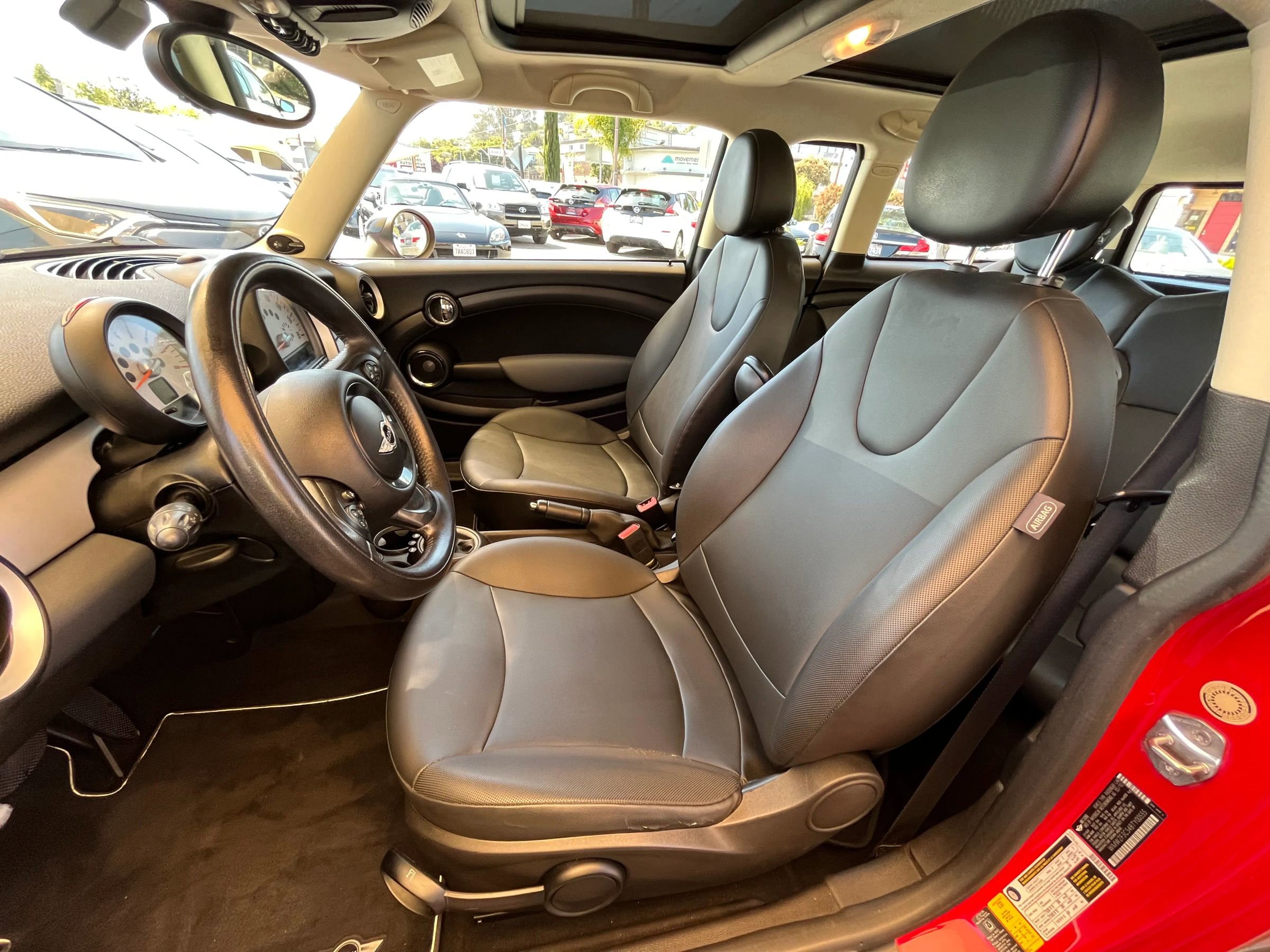 Used 2011 MINI Cooper Clubman image 11