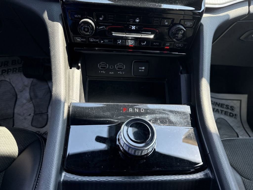 Used 2025 Jeep Grand Cherokee Altitude AWD/4WD image 27
