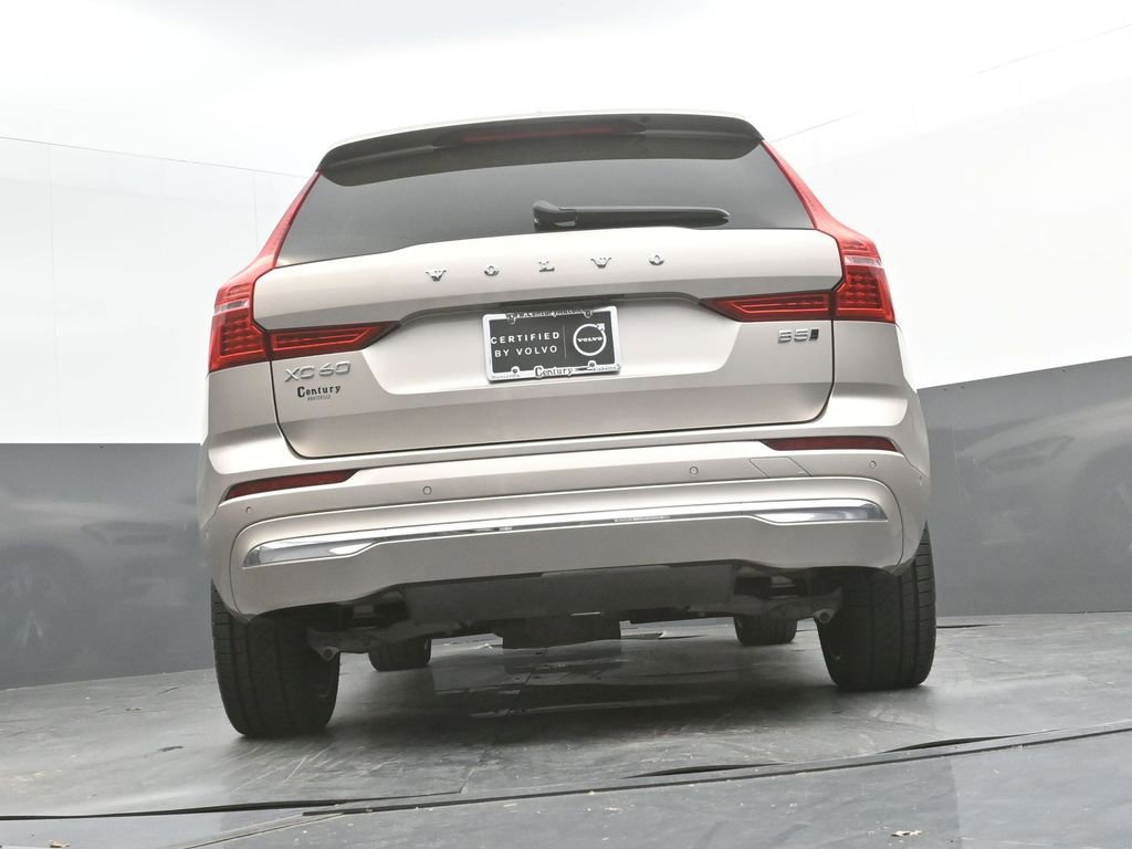 Certified 2023 Volvo XC60 B5 Plus image 25