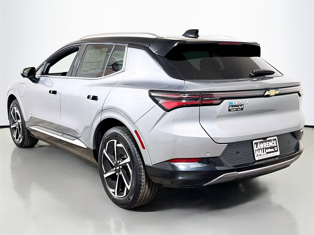 New 2025 Chevrolet Equinox EV LT image 3