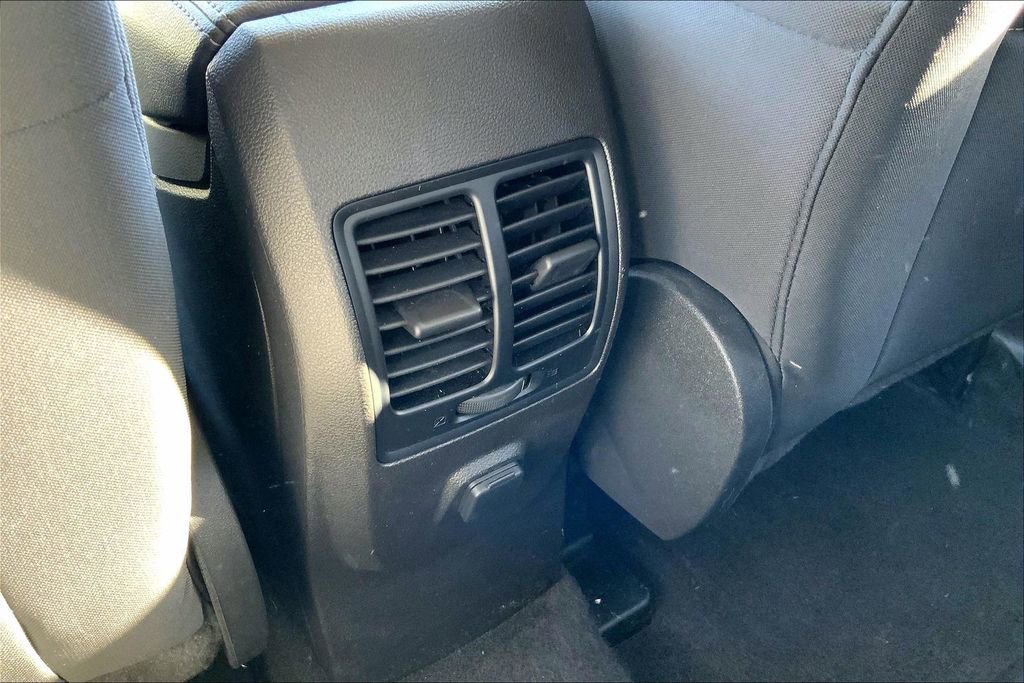 Used 2017 Ford Escape SE image 31