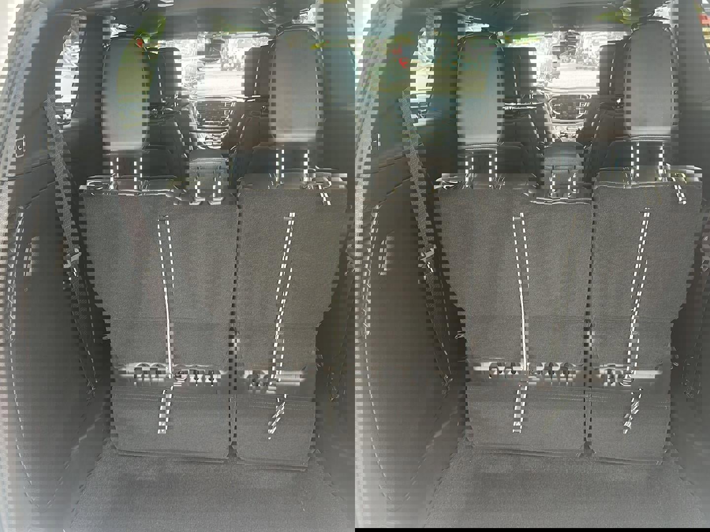 New 2026 Chrysler Pacifica Select image 9