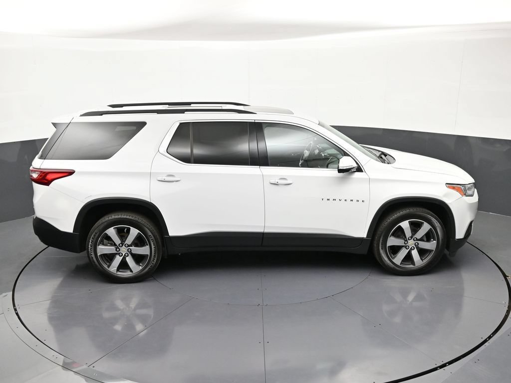 Certified 2020 Chevrolet Traverse LT w/ LT Premium Package AWD/4WD image 21