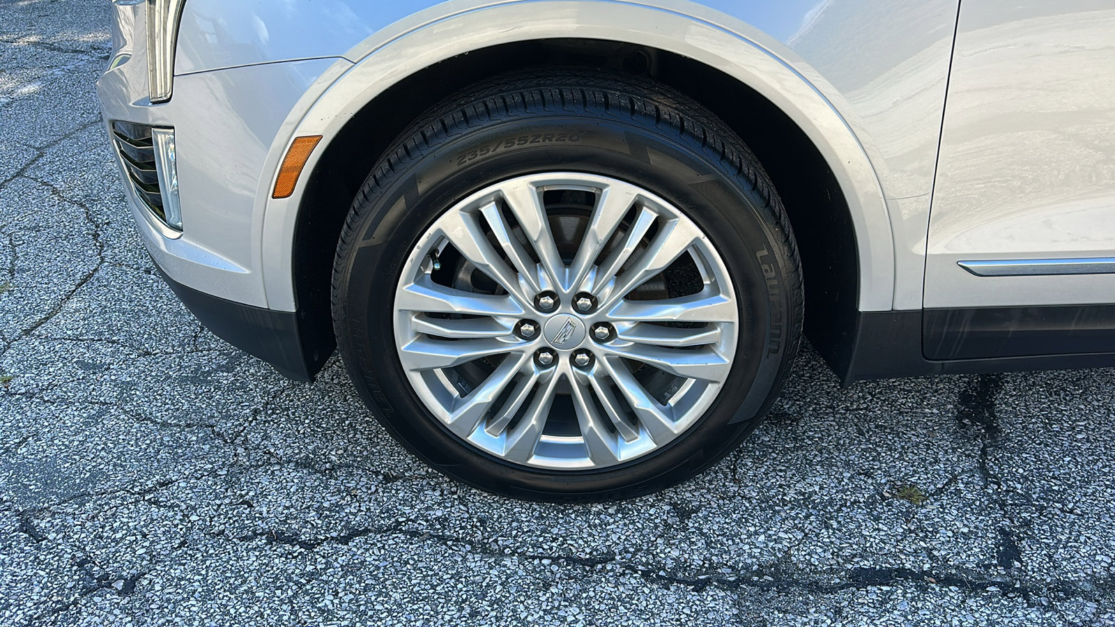 Used 2018 Cadillac XT5 Premium Luxury image 9