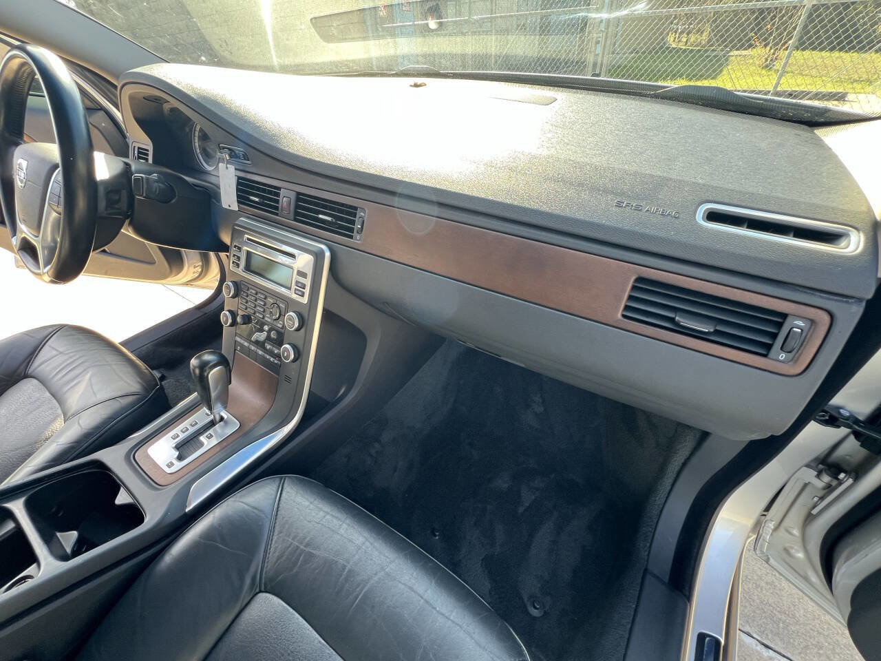 Used 2010 Volvo S80 3.2 image 32