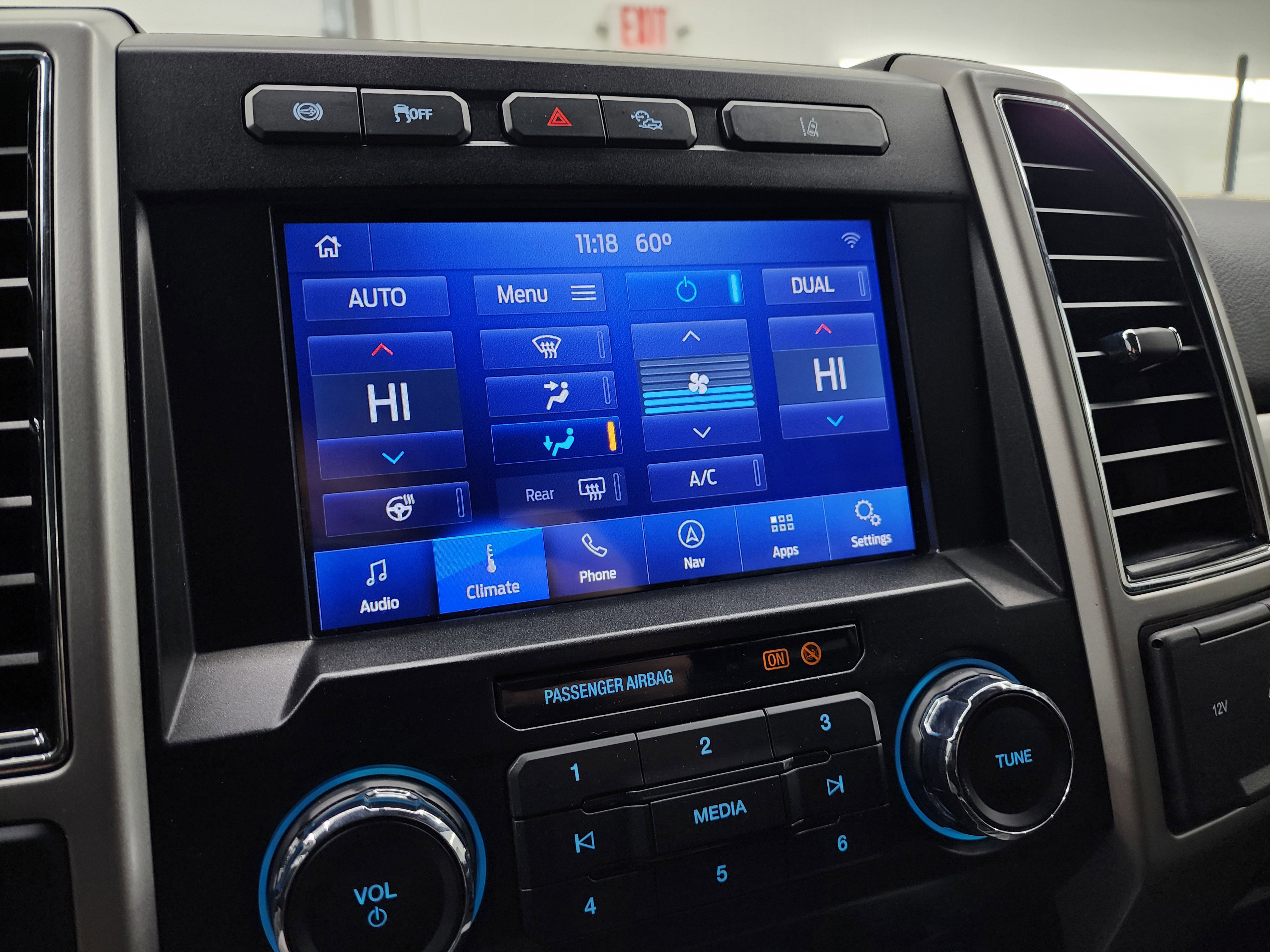 Used 2021 Ford F350 Lariat image 50