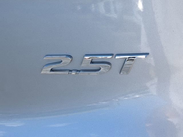 Used 2022 Hyundai Santa Fe Limited FWD image 14