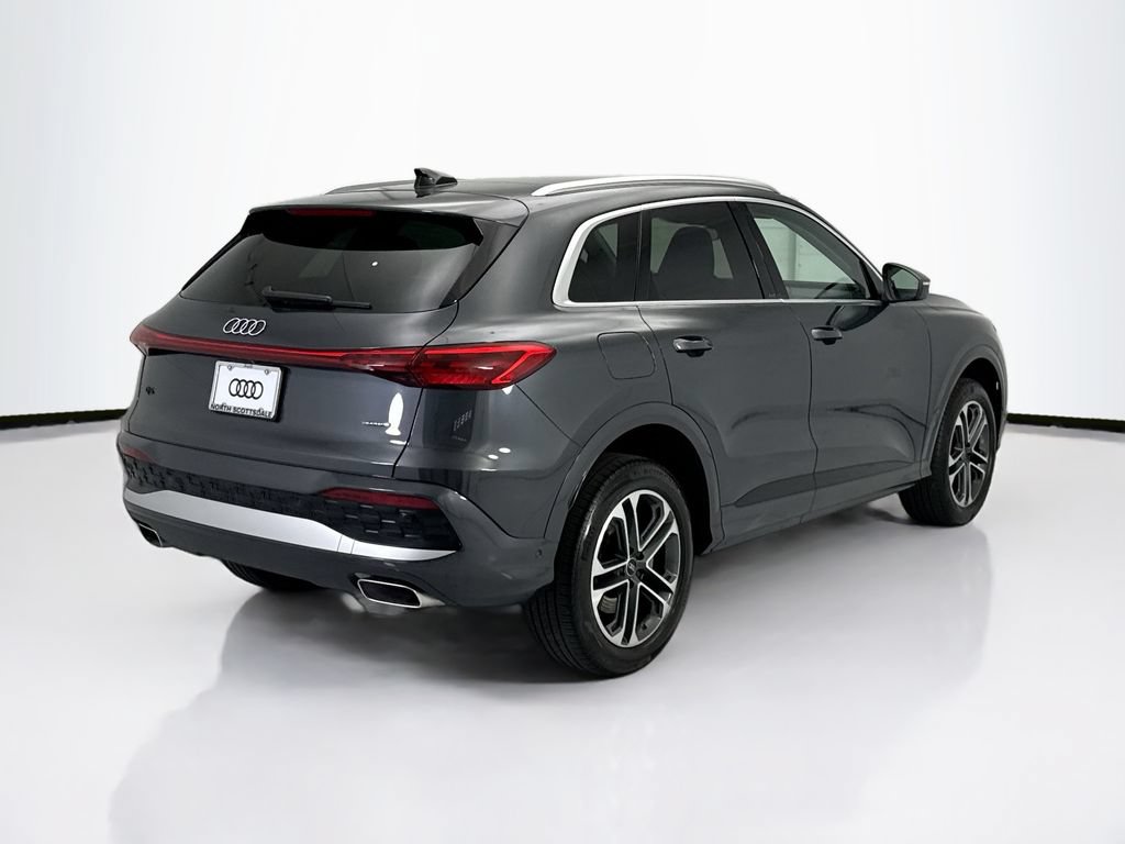 Used 2025 Audi Q5 Premium Plus w/ Premium Plus AWD/4WD image 5