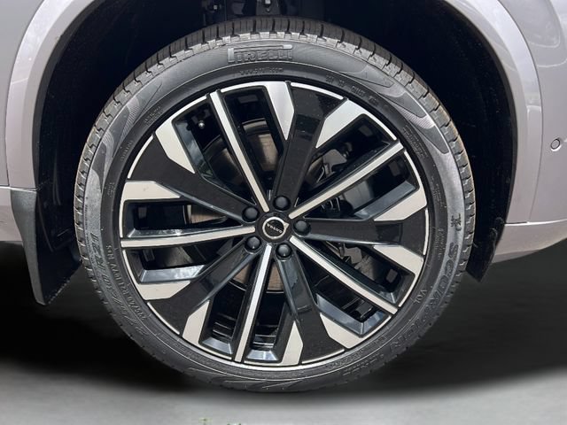 New 2026 Volvo XC90 B6 Plus w/ Protection Package Premier AWD/4WD image 25