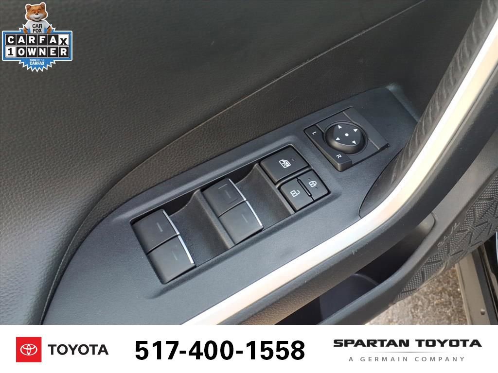 Used 2024 Toyota RAV4 Adventure image 15