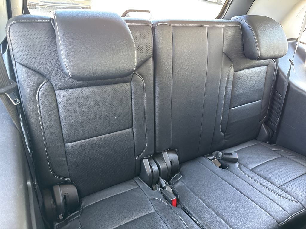 Used 2018 Chevrolet Tahoe LS w/ Enhanced Driver Alert Package RWD image 28