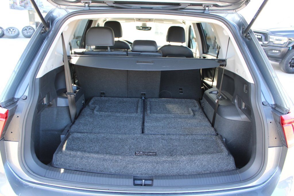 Used 2023 Volkswagen Tiguan SE image 34