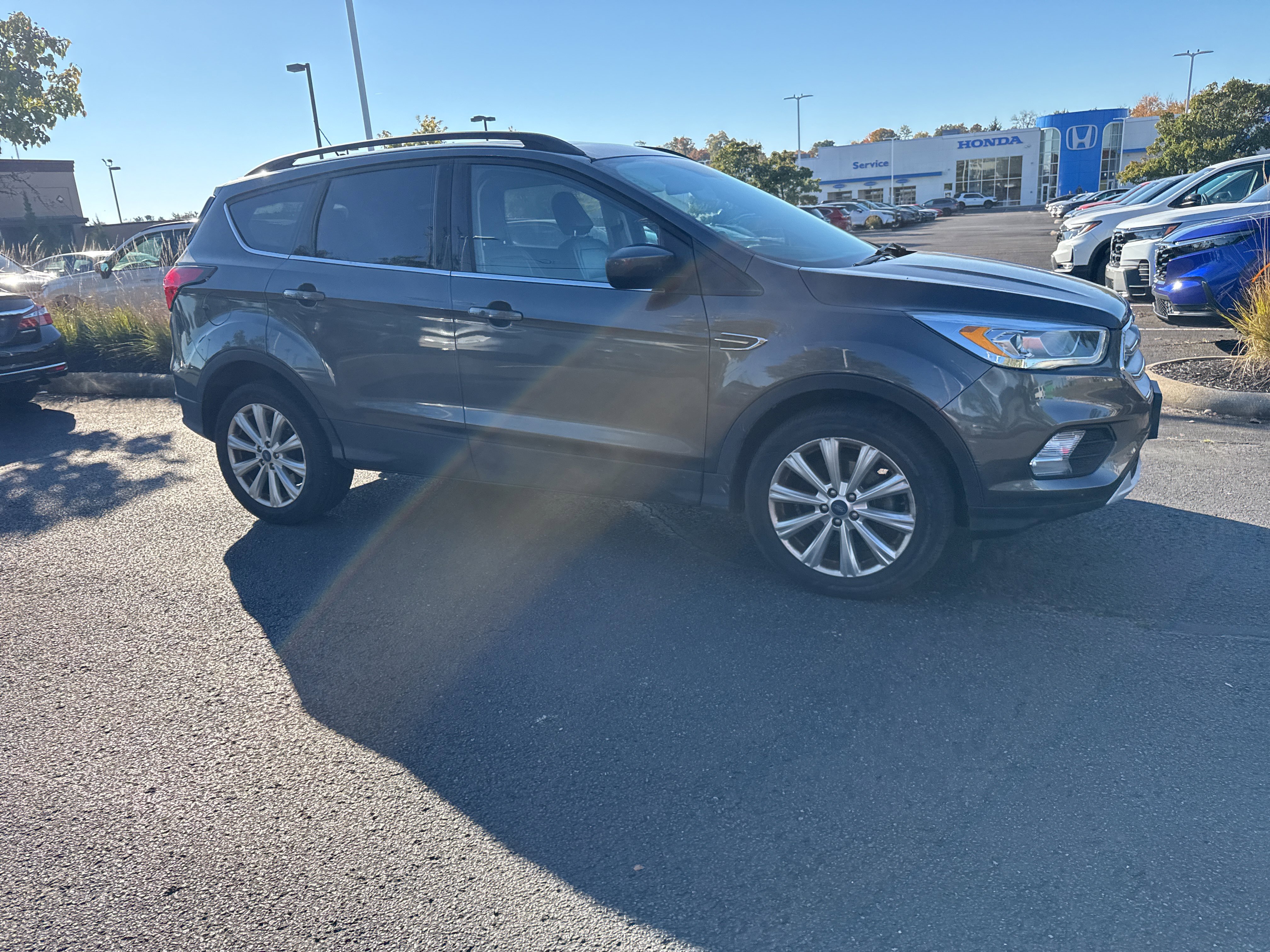 Used 2019 Ford Escape SEL FWD image 16