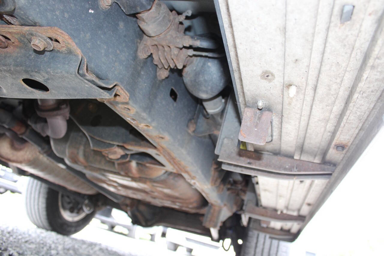 Used 2005 Lexus LX 470 4WD image 32