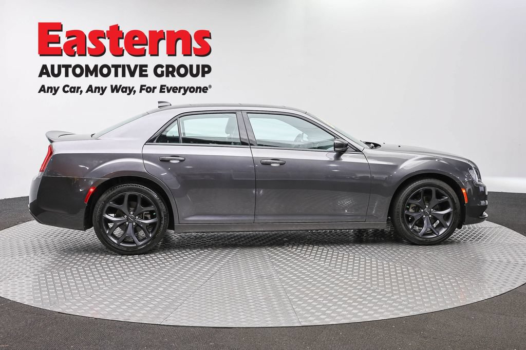 Used 2023 Chrysler 300 S RWD image 6
