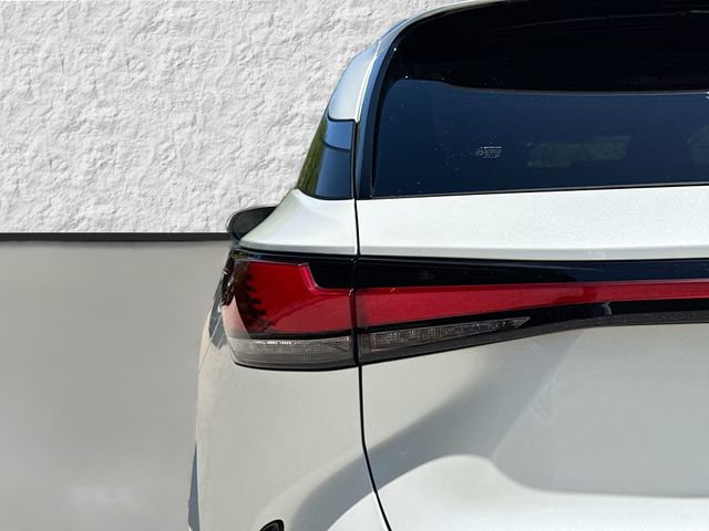 Used 2025 Lexus RX 350 Premium w/ Accessory Package (Z1) FWD image 10