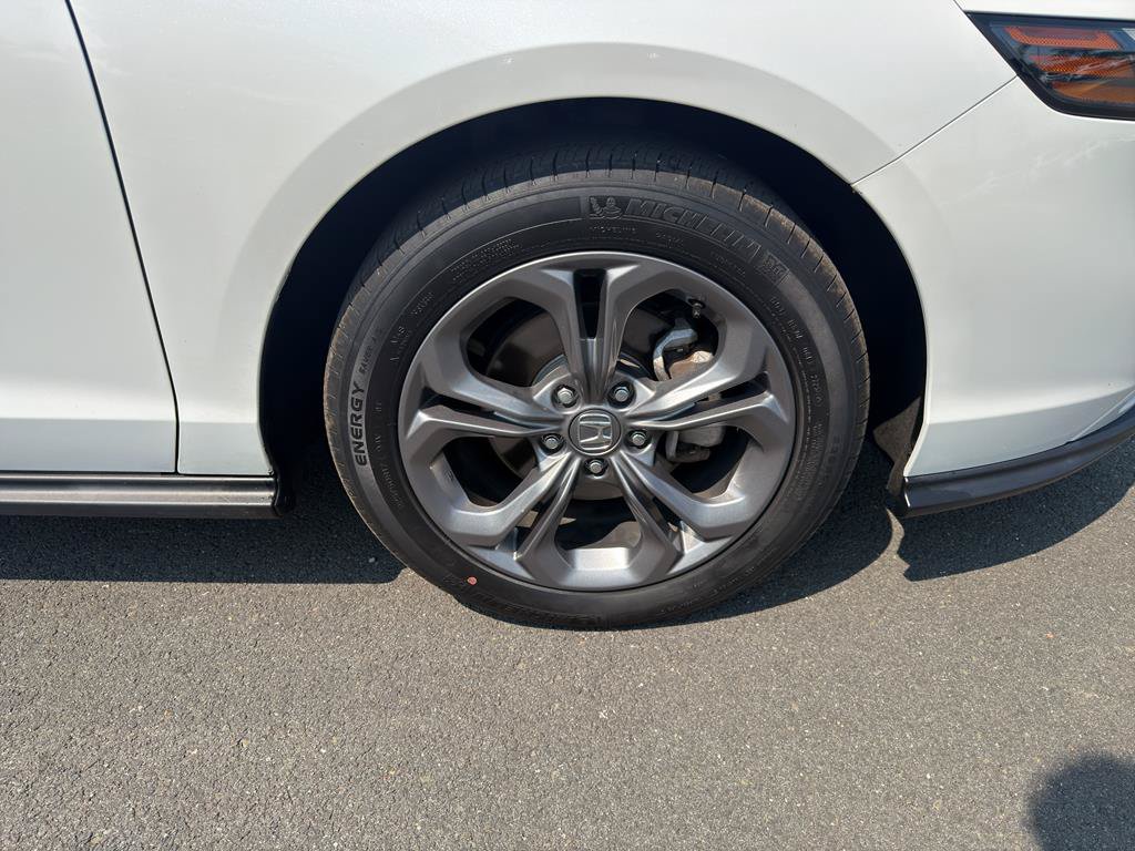 Used 2023 Honda Accord EX image 32