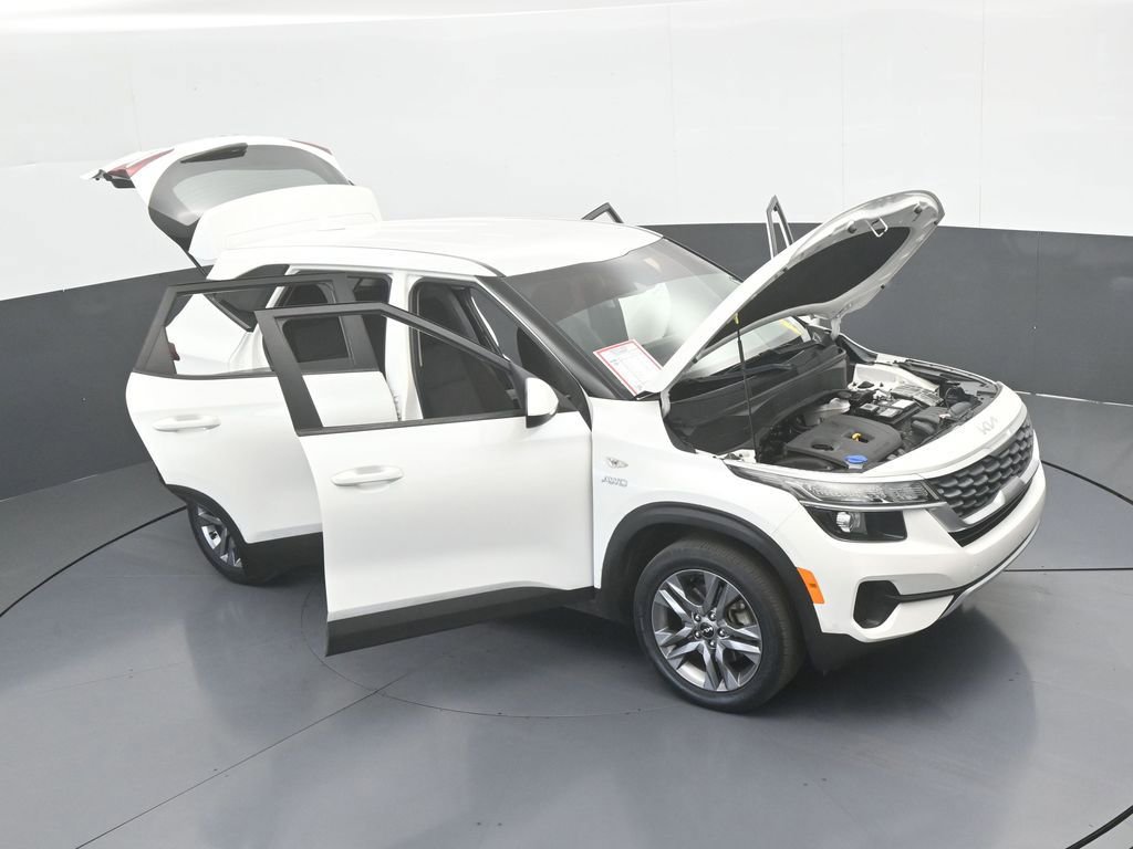 Used 2022 Kia Seltos LX image 63