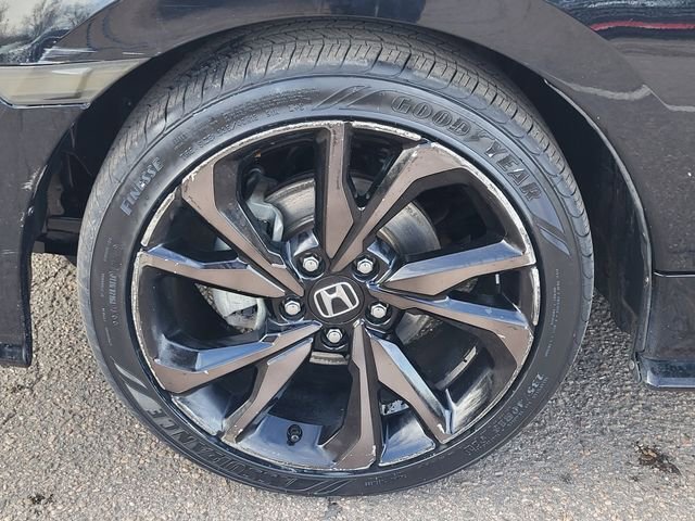 Used 2017 Honda Civic Sport image 9