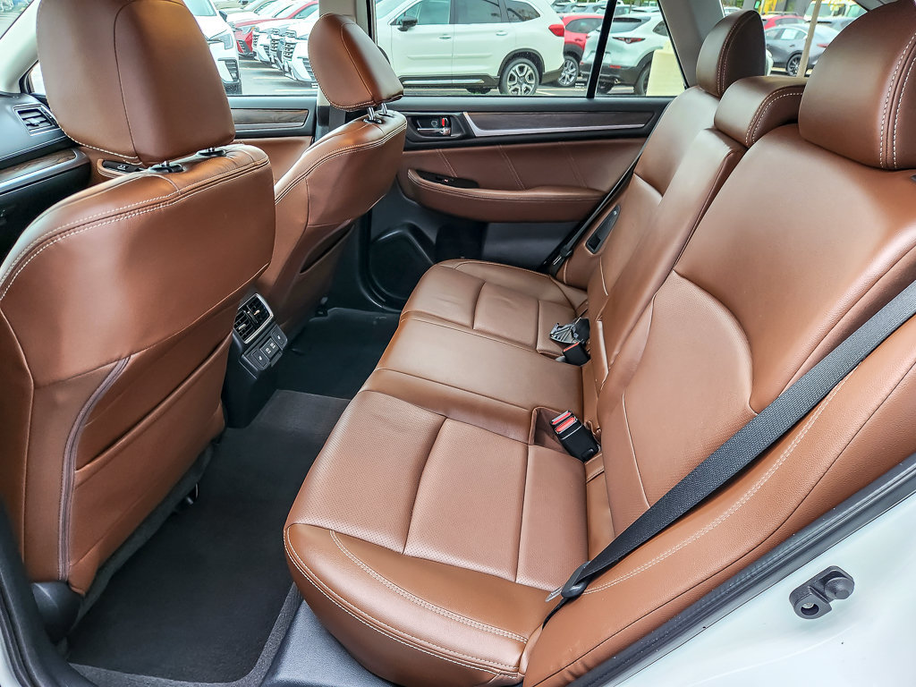 Used 2019 Subaru Outback 2.5i Touring w/ Popular Package #3A AWD/4WD image 10