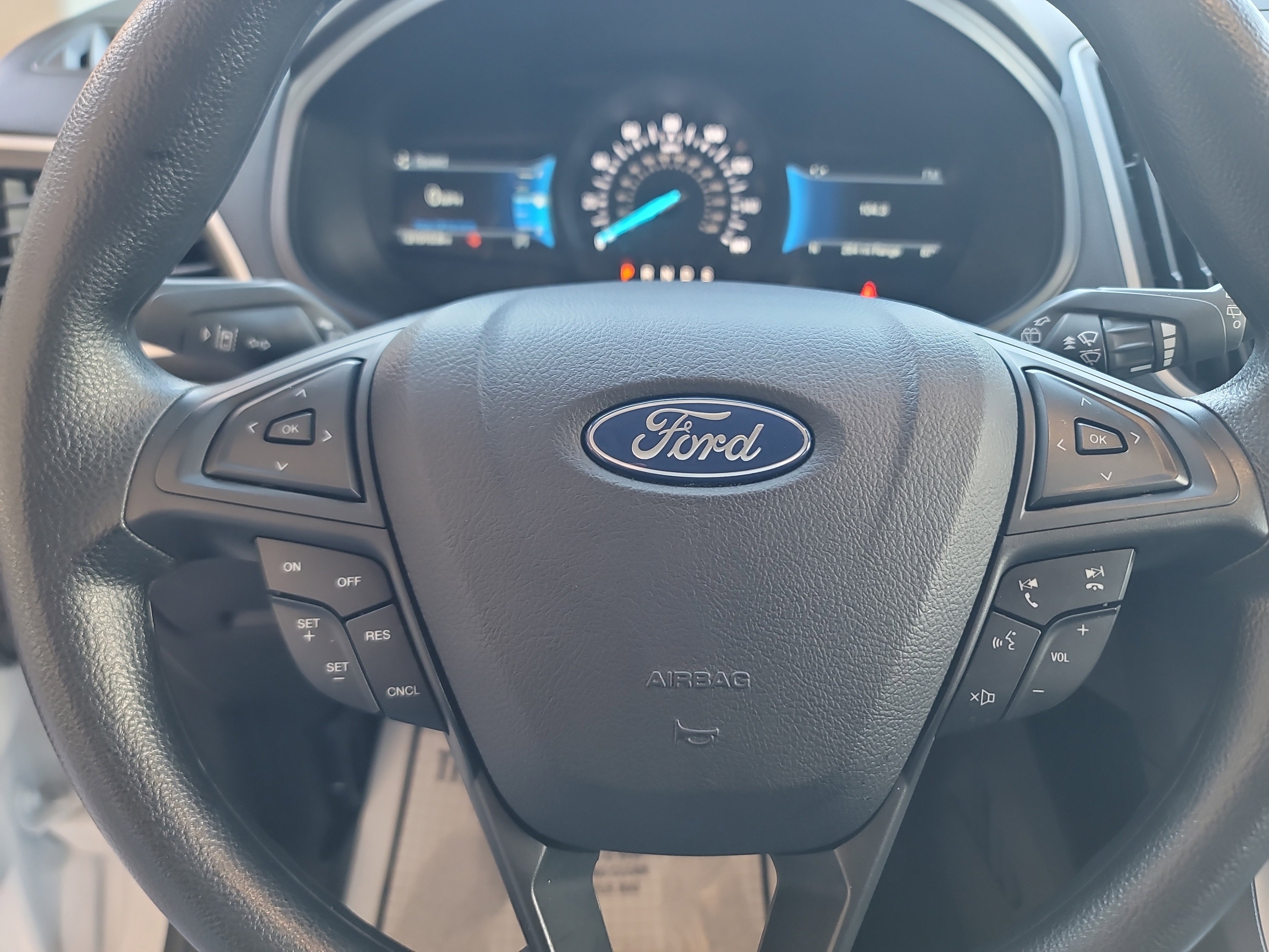 Used 2024 Ford Edge SE image 17