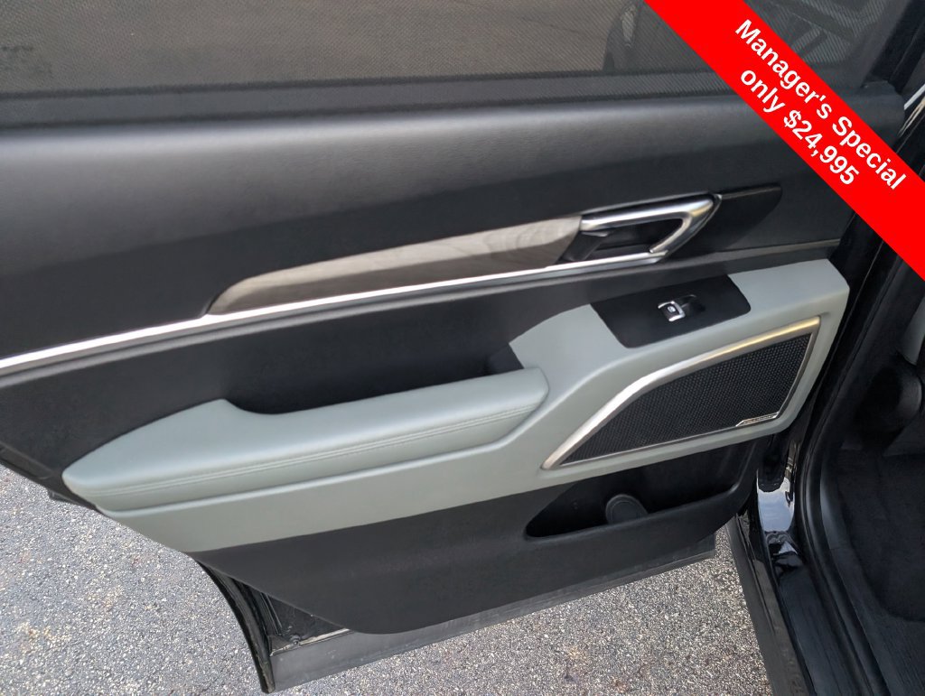 Used 2023 Kia Telluride EX X-Line AWD/4WD image 10