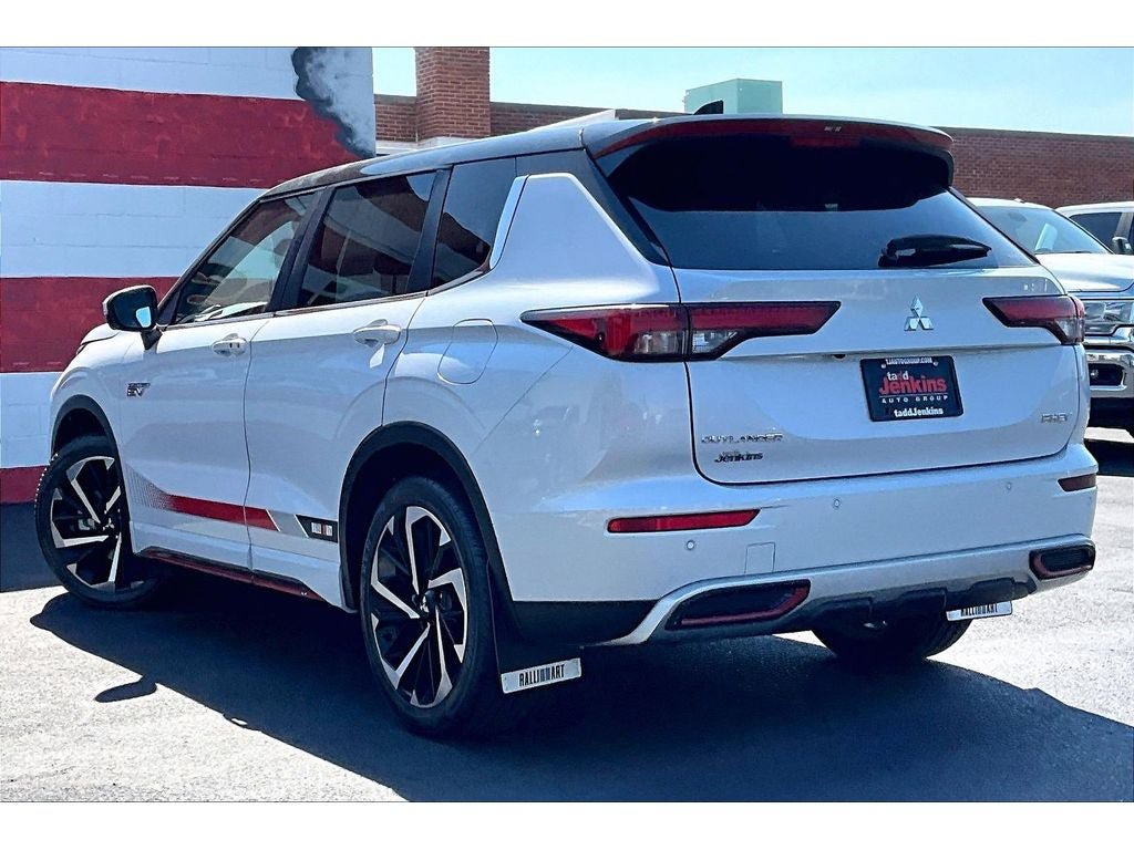 Used 2024 Mitsubishi Outlander Ralliart AWD/4WD image 13