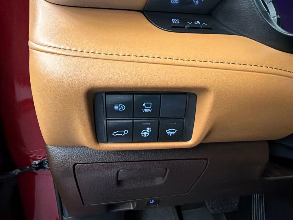 Used 2020 Toyota Highlander Platinum AWD/4WD image 25